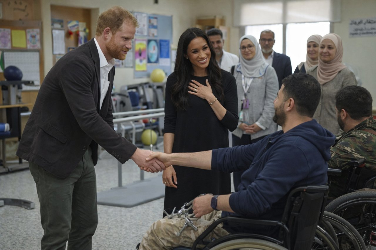 “IT’S OK NOT TO BE OK”: HARRY LEAVES POST-IT WISDOM ON DAY TWO OF JORDAN TOUR