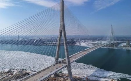 Trump Threatens to Block Detroit–Canada Bridge Opening Amid Trade Tensions